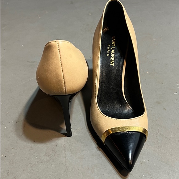 Saint Laurent Black and Cream Heels with Gold Accent - Picture 2 of 6
